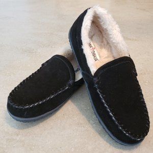 Minnetonka Slippers